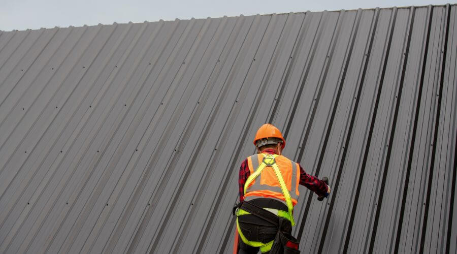 Professional residential roofers in Three Oaks, MI